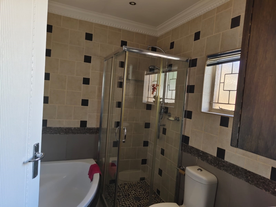 4 Bedroom Property for Sale in Fichardt Park Free State